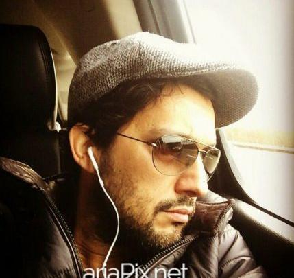 عکس حامد بهداد و همسرش و فرزندانش
