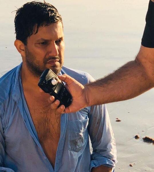 عکس حامد بهداد و همسرش و فرزندانش