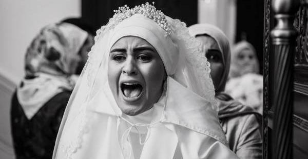 عکس فاطیما بهارمست در گروه بانوان رستا