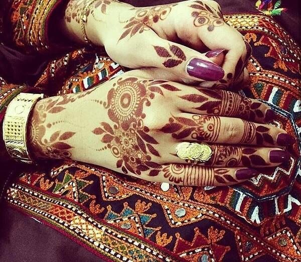 عکس دست دونفره بلوچ