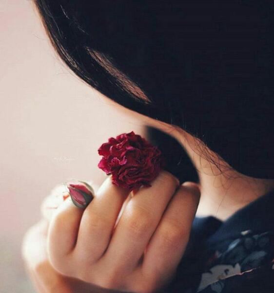 عکس ناخن غمگین