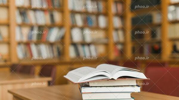 عکس با کیفیت کتابخانه