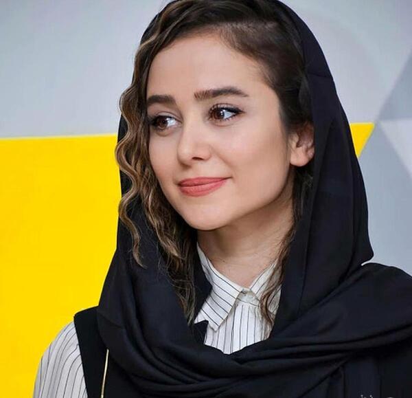 عکس گوشی الناز حبیبی