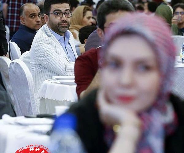 عکس همسر فرزاد حسنی مجری