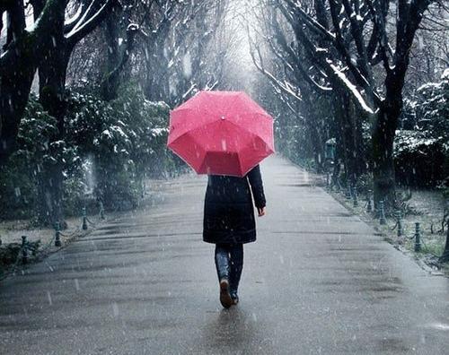 عکس پروفایل غمگین زیر بارون