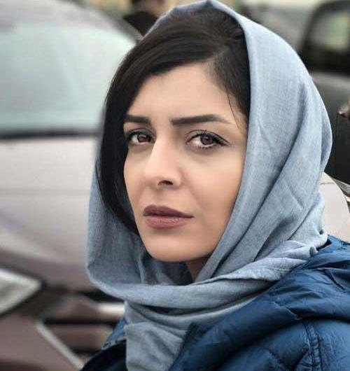 عکس ساره بیات نوشته