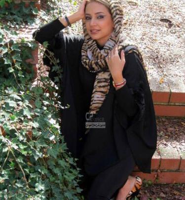 عکس شبنم قلی خانی با شورت