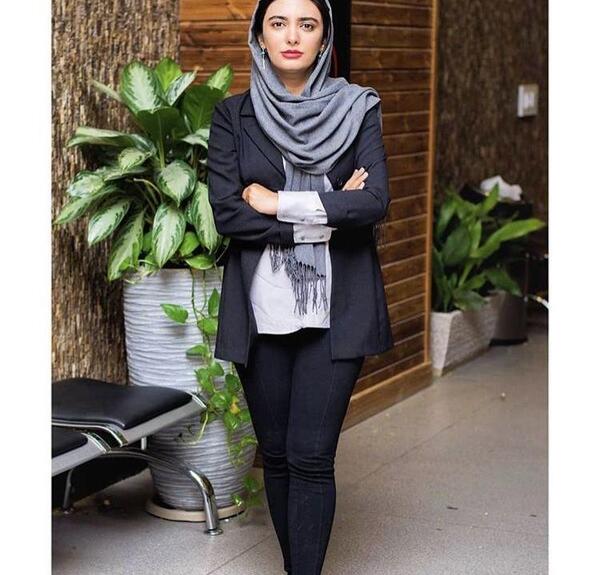 عکس لیندا کیانی با جوراب شلواری