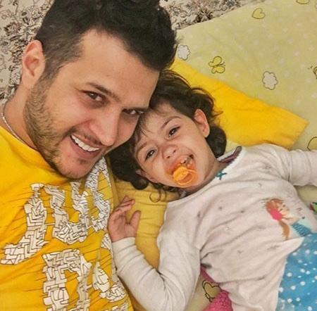 عکس سیاوش خیرابی و مادرش
