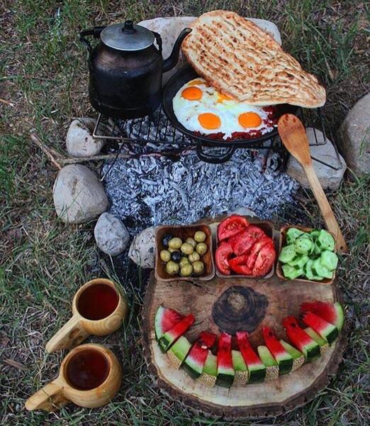 عکس صبحانه پاییزی