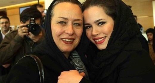 عکس آزیتا حاجیان با دخترش