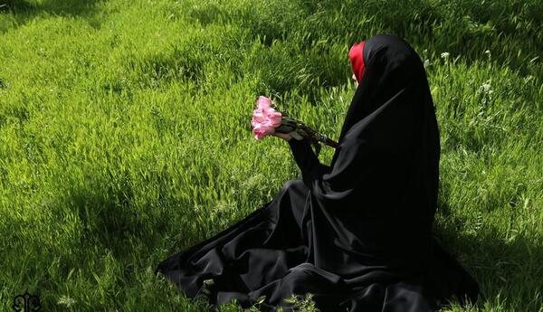 عکس پروفایل دختر چادری از پشت