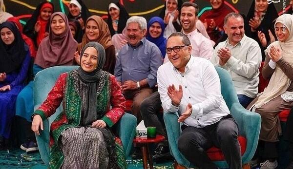 عکس رامبد جوان در کانادا و همسرش