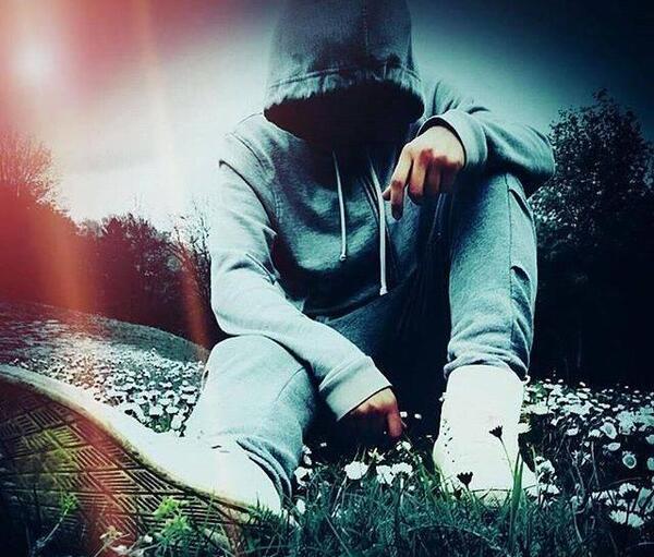 عکس پسران غمگین برای پروفایل
