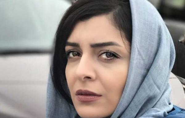 عکس ساره بیات در حال گریه