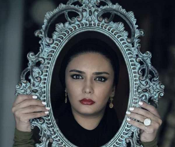عکس لیندا کیانی با متن