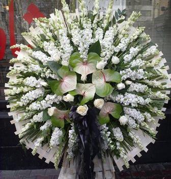 عکس تاج گل سر مزار