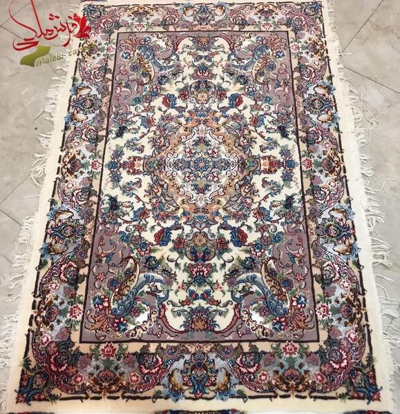 عکس فرش زرنیم