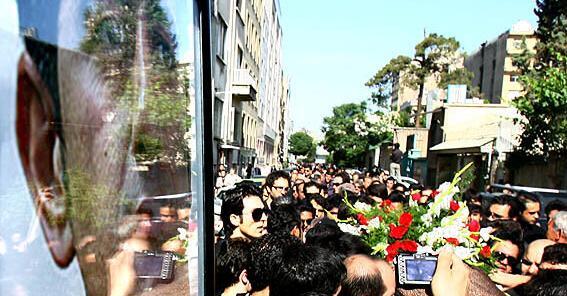 عکس تشییع جنازه پیمان ابدی