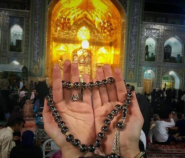 عکس دست دونفره در حرم امام رضا