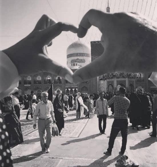 عکس دست دونفره در حرم امام رضا