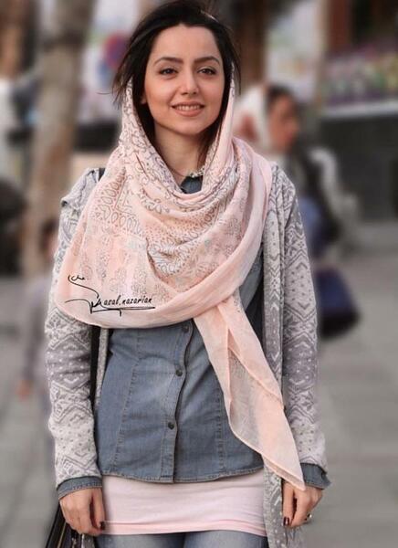 عکس جواد عزتی با نازنین بیاتی