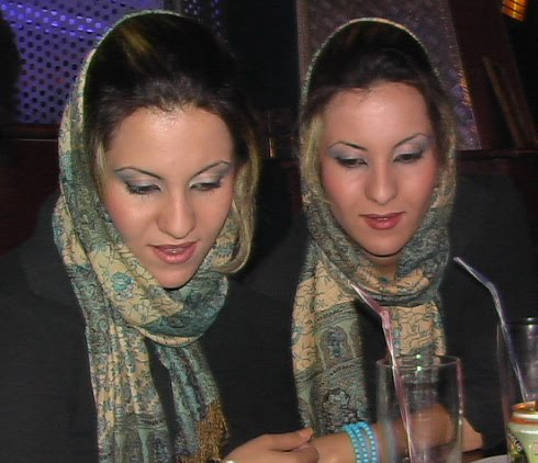 عکس خواهران غریب خسرو شکیبایی