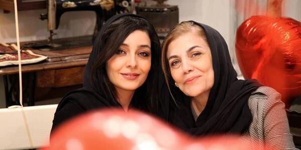 عکس ساره بیات با پدرش