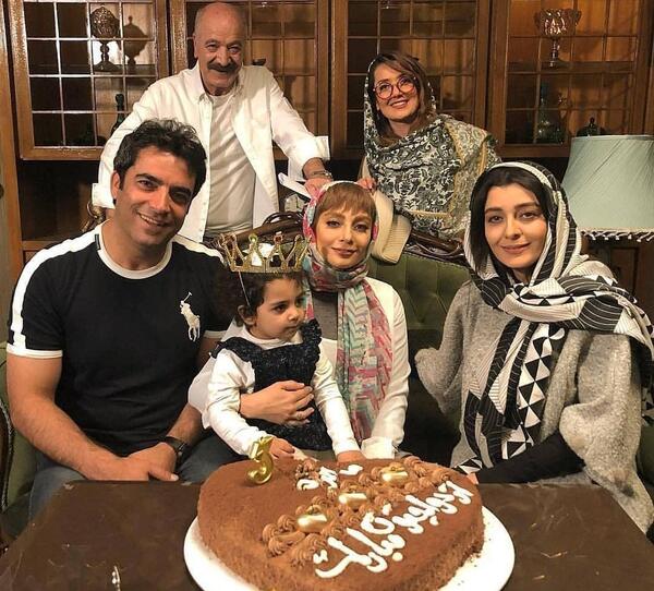 عکس جشن ماهگرد ازدواج