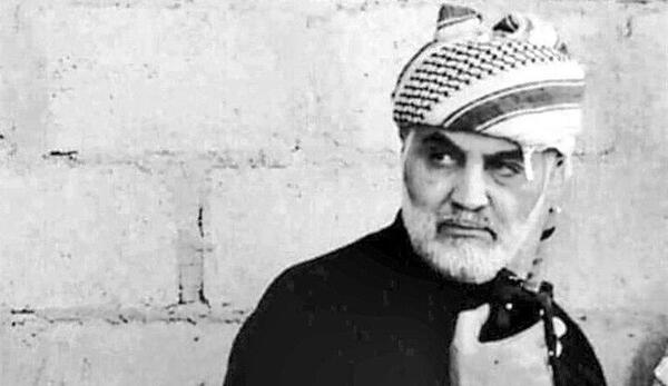 عکس سیاه سفید حاج قاسم
