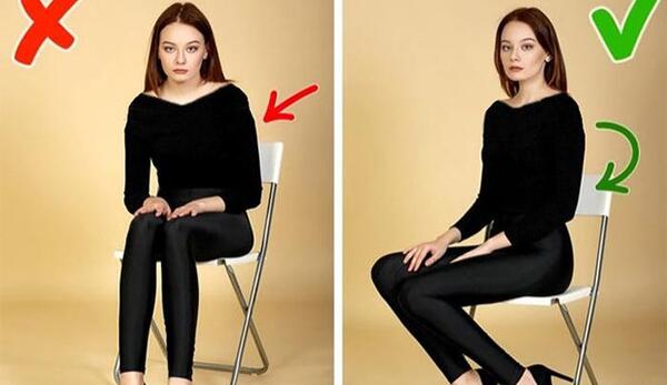 ژست عکس نشسته روی صندلی