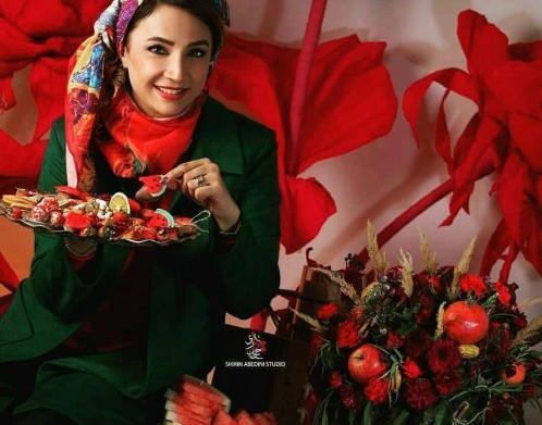 ژست عکس یلدایی عاشقانه