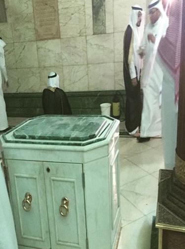 عکس داخل کعبه