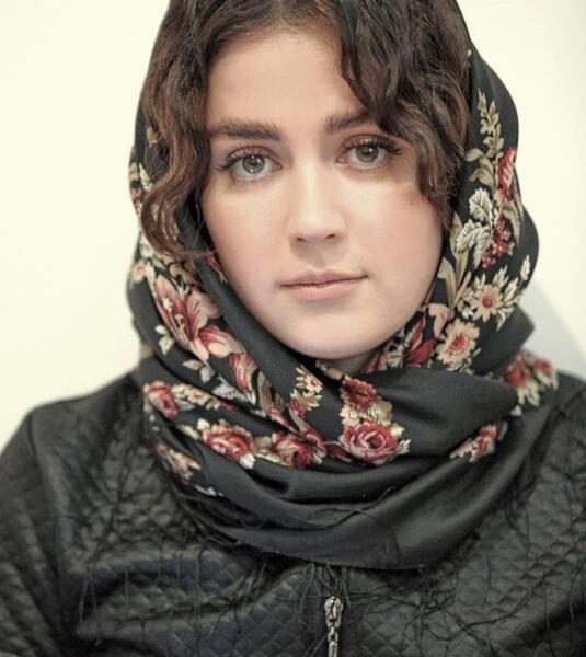 عکس پدر مادر افسانه پاکرو