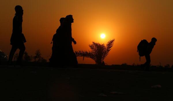 عکس پیاده روی غروب اربعین