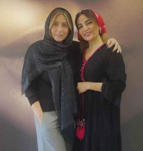 عکس فریبا نادری در خارج