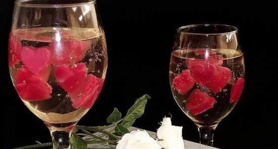 عکس ژله در جام پایه بلند