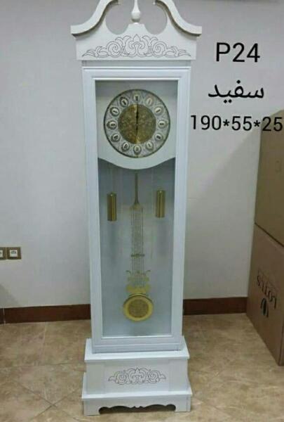 عکس ساعت ایستاده چوبی سفید
