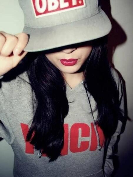 عکس پروفایل دخترونه کلاه دار