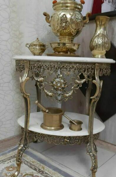 عکس تلفن ایستاده برنز