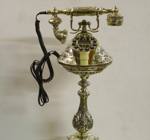 عکس تلفن ایستاده برنز