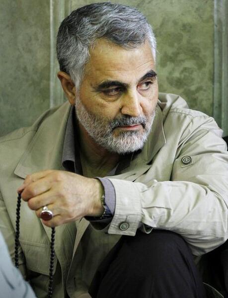 عکس حاج قاسم سلیمانی مادرش