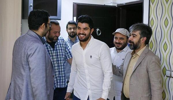 عکس ماشین بنز در سریال پدر
