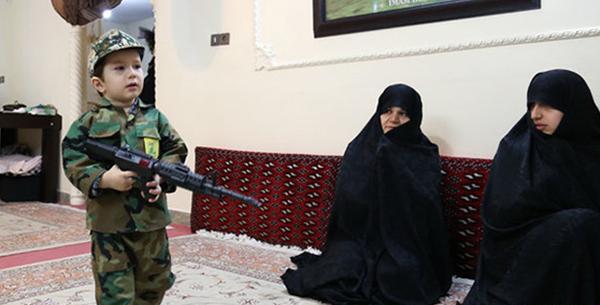 عکس شهید حججی با لباس سپاه
