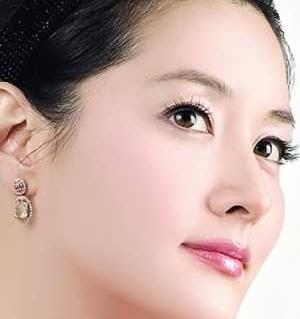 عکس لی یونگ آئه برای پروفایل