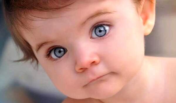 عکس نوزاد چشم سبز