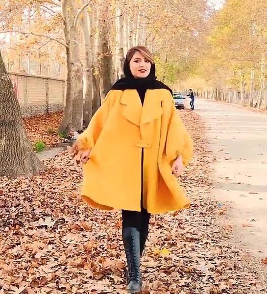 ایده ژست عکس پاییزی