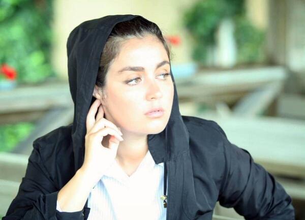 عکس افسانه پاکرو در رویای خیس
