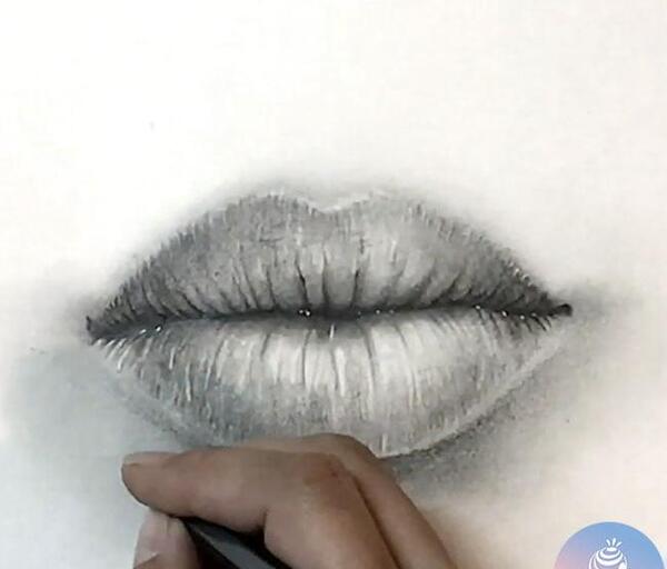 عکس نقاشی چهره لب