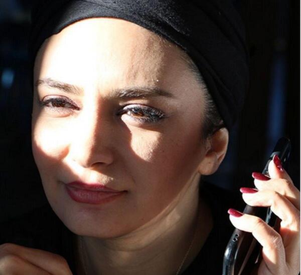 عکس لیندا کیانی با آرایش غلیظ
